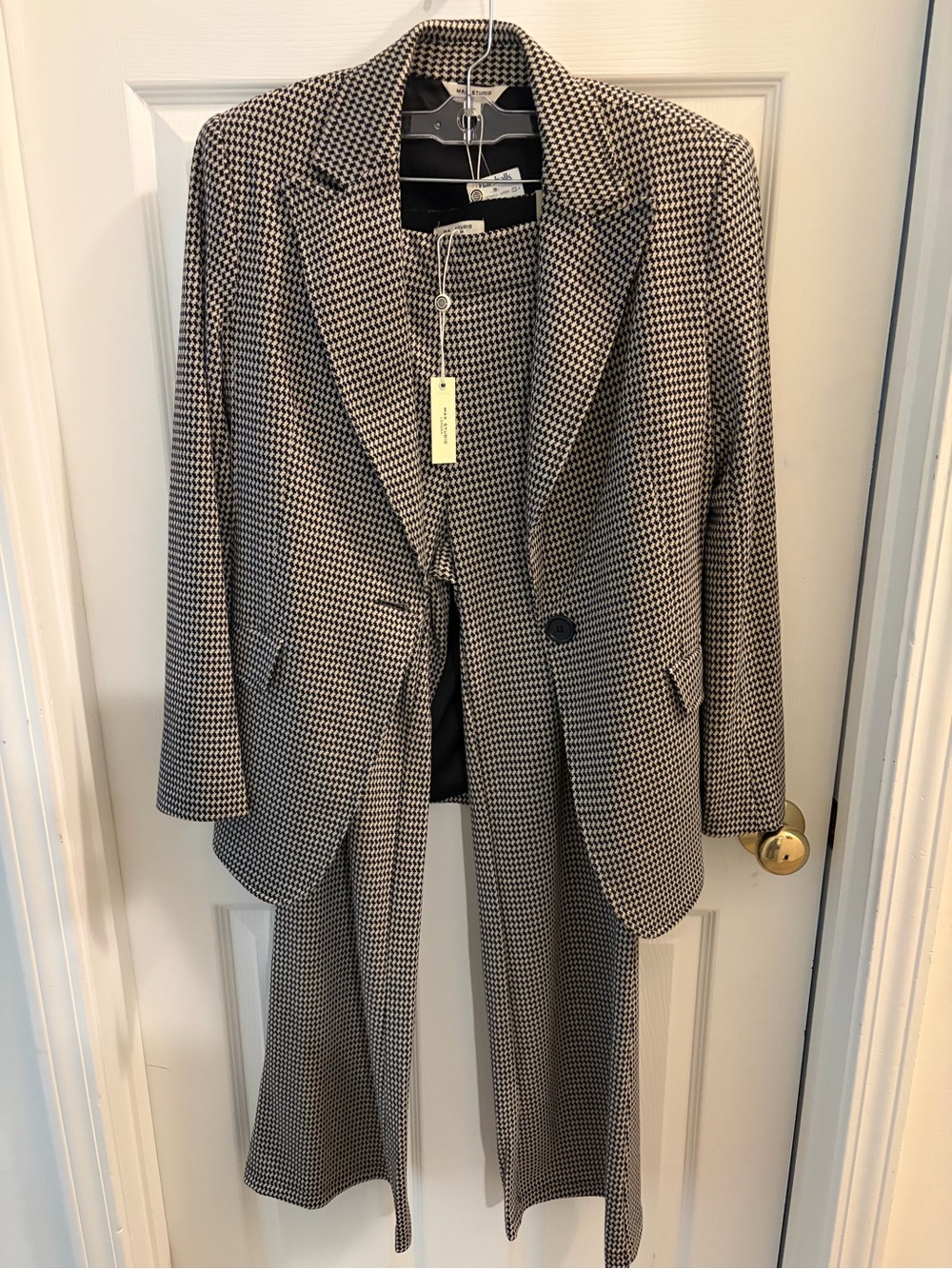 Max Studio Black & Cream Houndstooth TwoPiece with Bootcut Pants